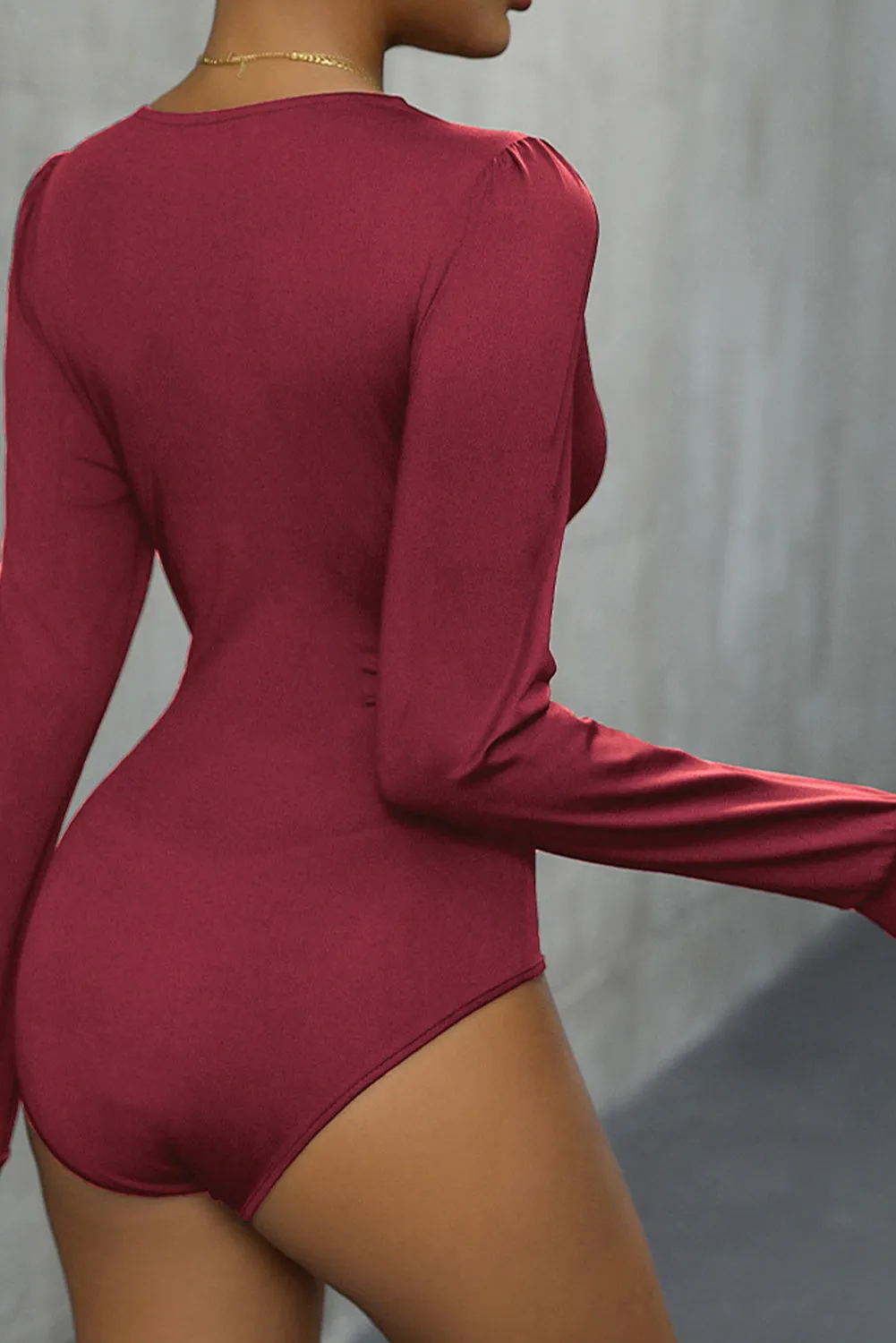 Black Lace Trim V-Neck Long Sleeve Bodysuit: A Touch of Elegance for Every Occasion