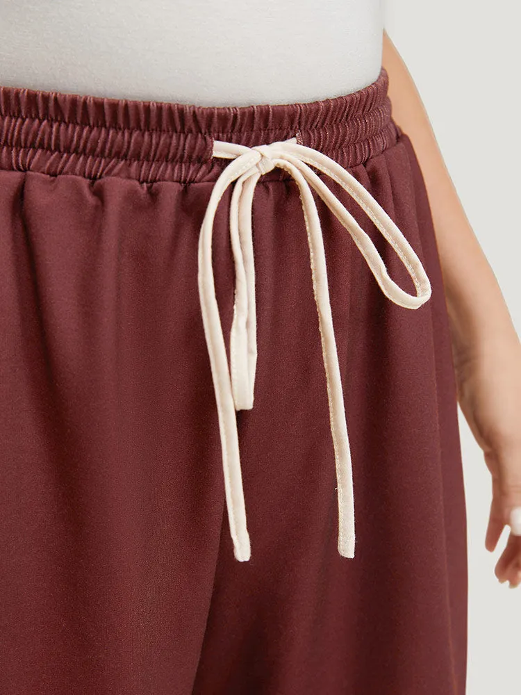 Contrast Pocket Drawstring Elastic Waist Shorts